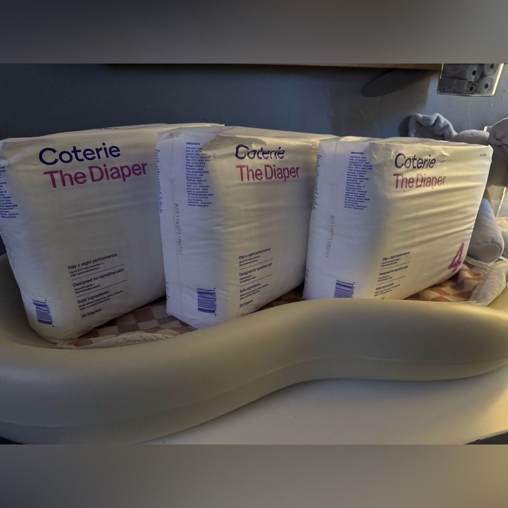 Coterie diapers size 4 (3 pack)